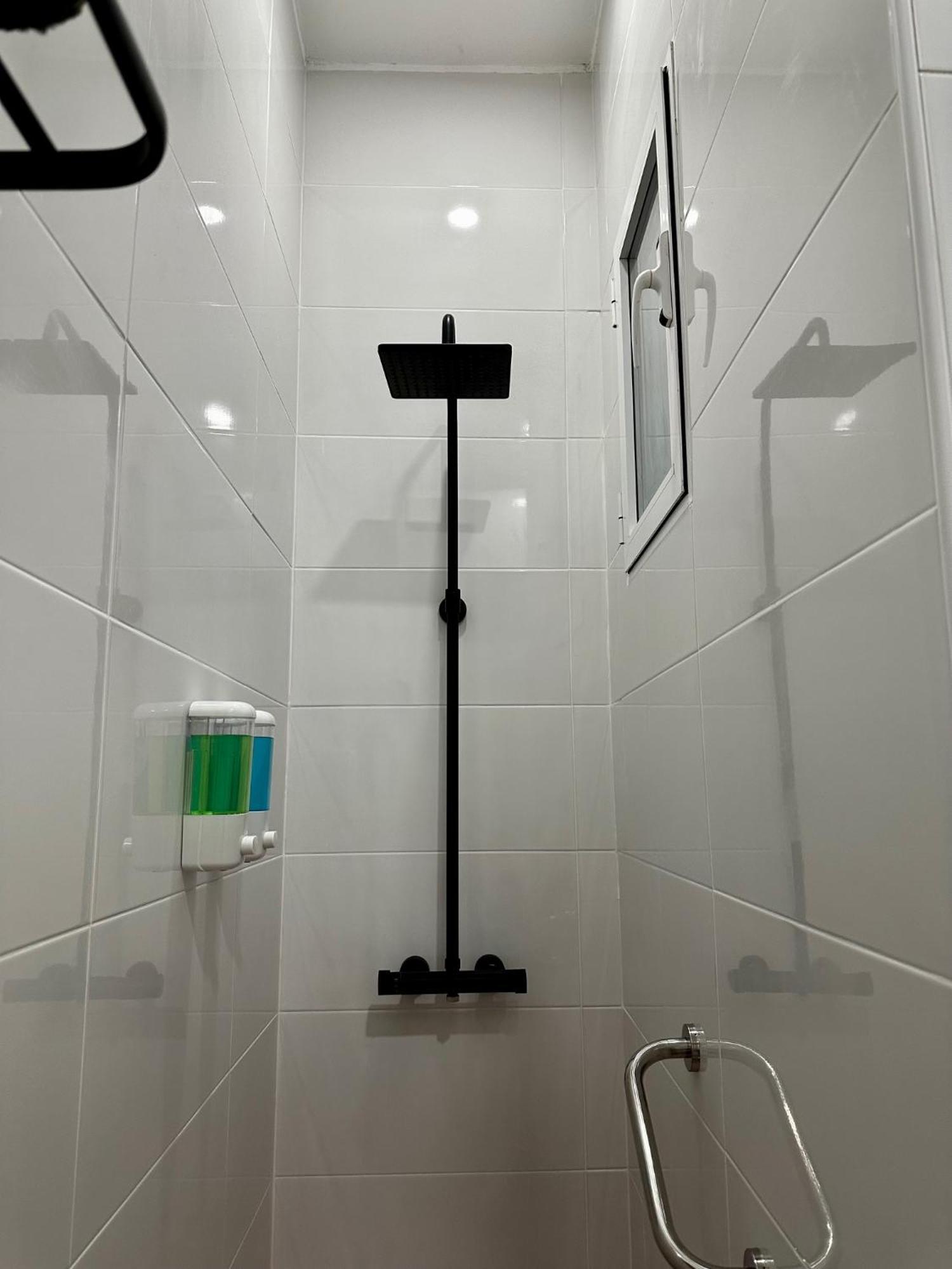 Love Fuencarral Apartment Madrid Bagian luar foto