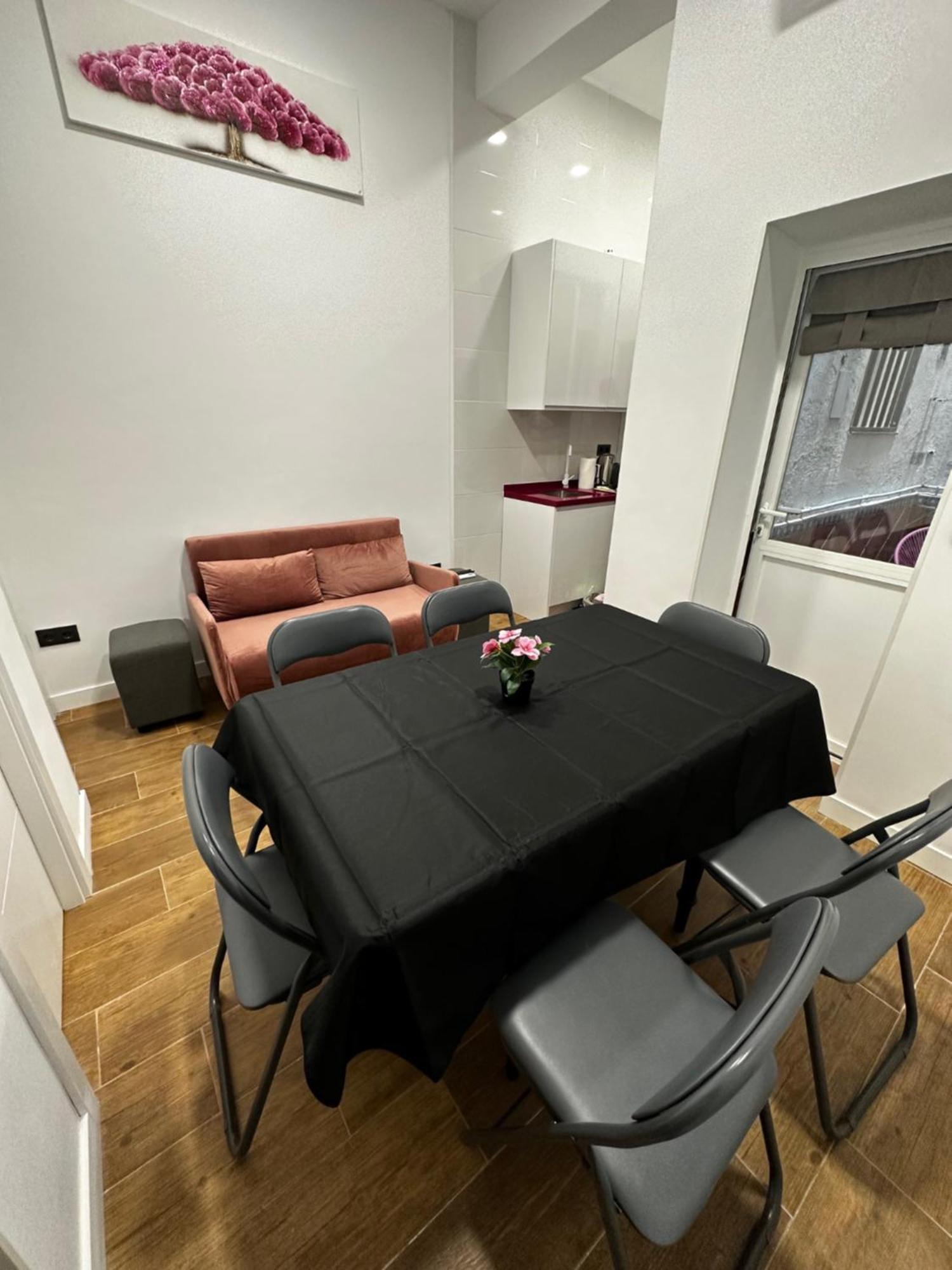 Love Fuencarral Apartment Madrid Bagian luar foto