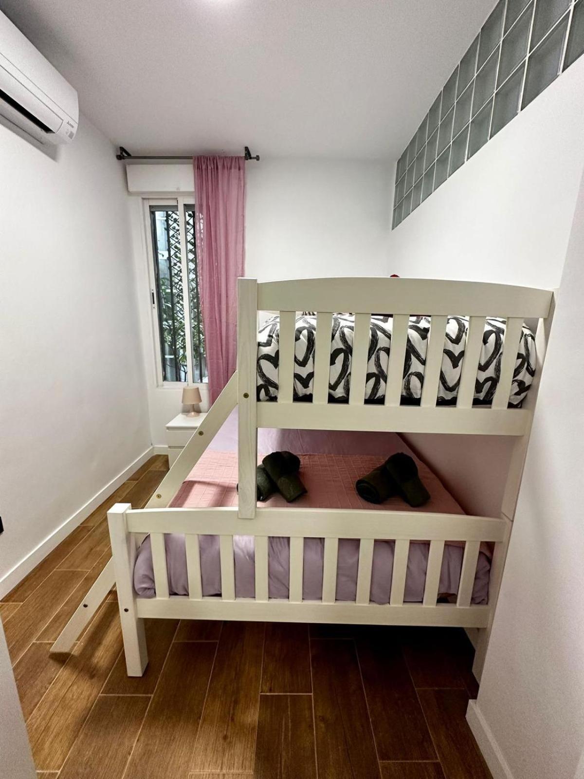 Love Fuencarral Apartment Madrid Bagian luar foto